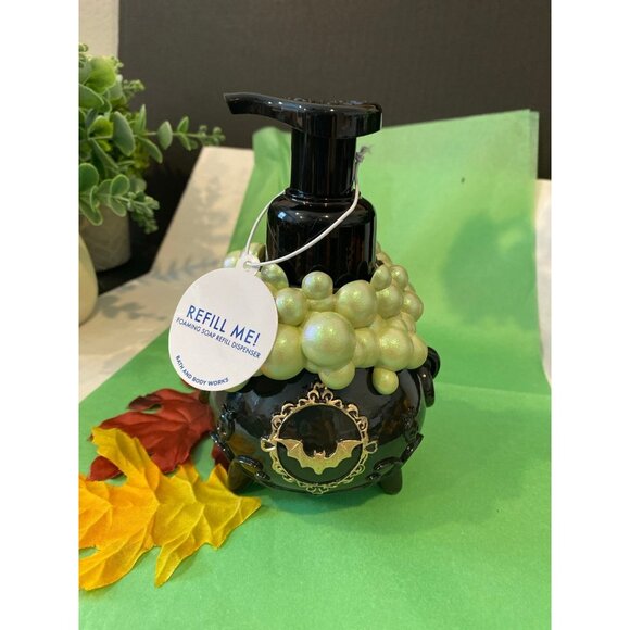Bath & Body Works Witch’s Cauldron Soap Dispenser Halloween 2025 - Picture 1 of 11